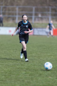 Bild 385 - wBJ VfL Pinneberg - Waldd�rfer SV : Ergebnis: 5:0